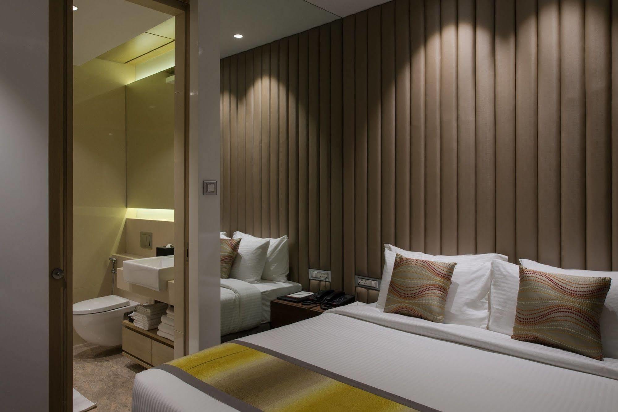 Eastin Residences Vadodara Exterior foto